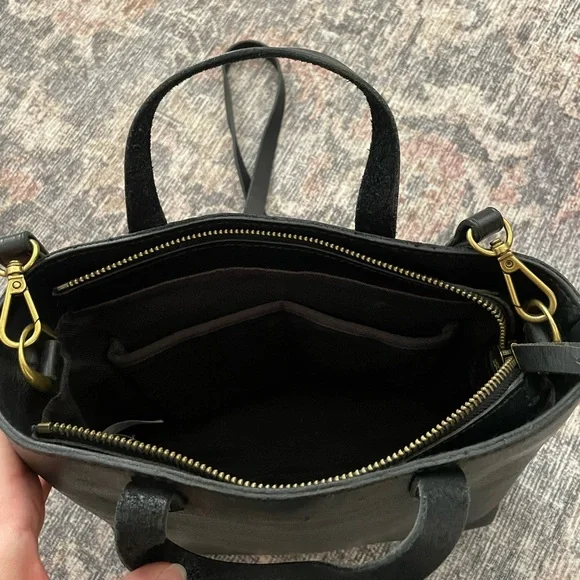 Madewell Crossbody Tote - Black Leather - Picture 6 of 11